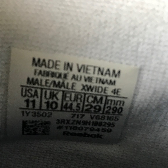 Shoes - Picture 3 of 4